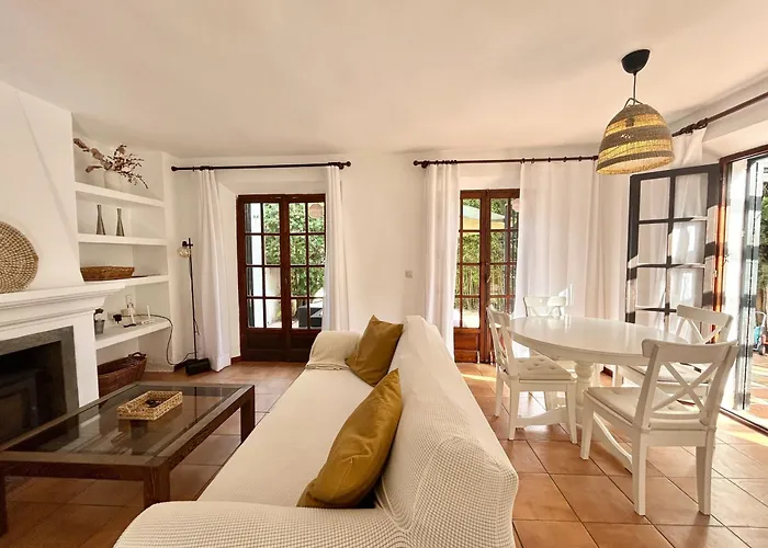 Townhouse Near Golf Courses *